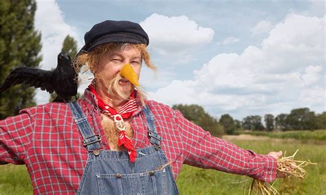 Weird Jobs Around the World That Actually Exist .